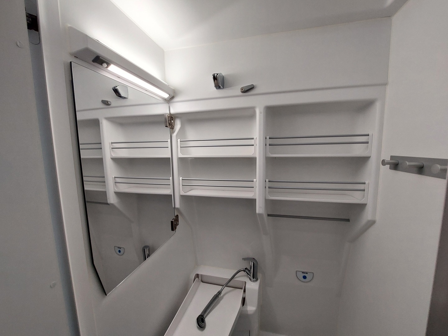 VOLKSWAGEN Grand California 600 2021