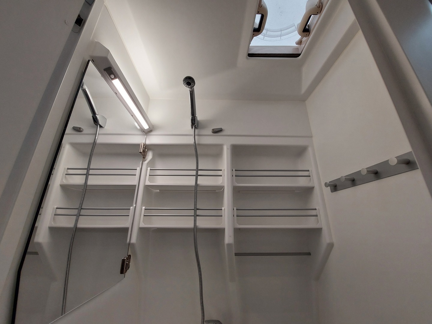 VOLKSWAGEN Grand California 600 2021