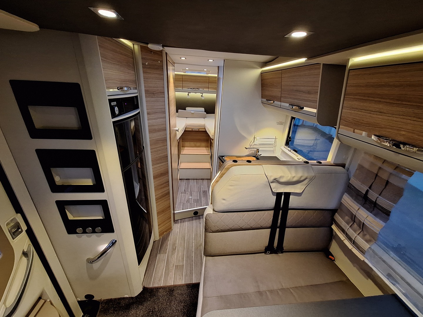 ADRIA MATRIX AXESS 670 SL 2017