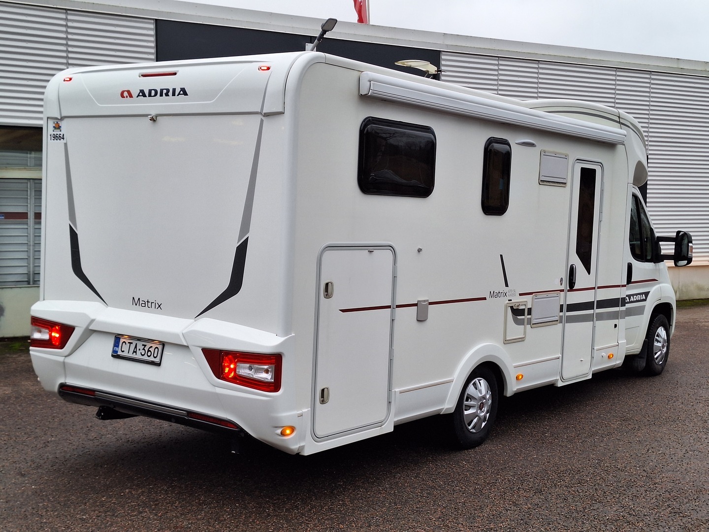 ADRIA MATRIX AXESS 670 SL 2017