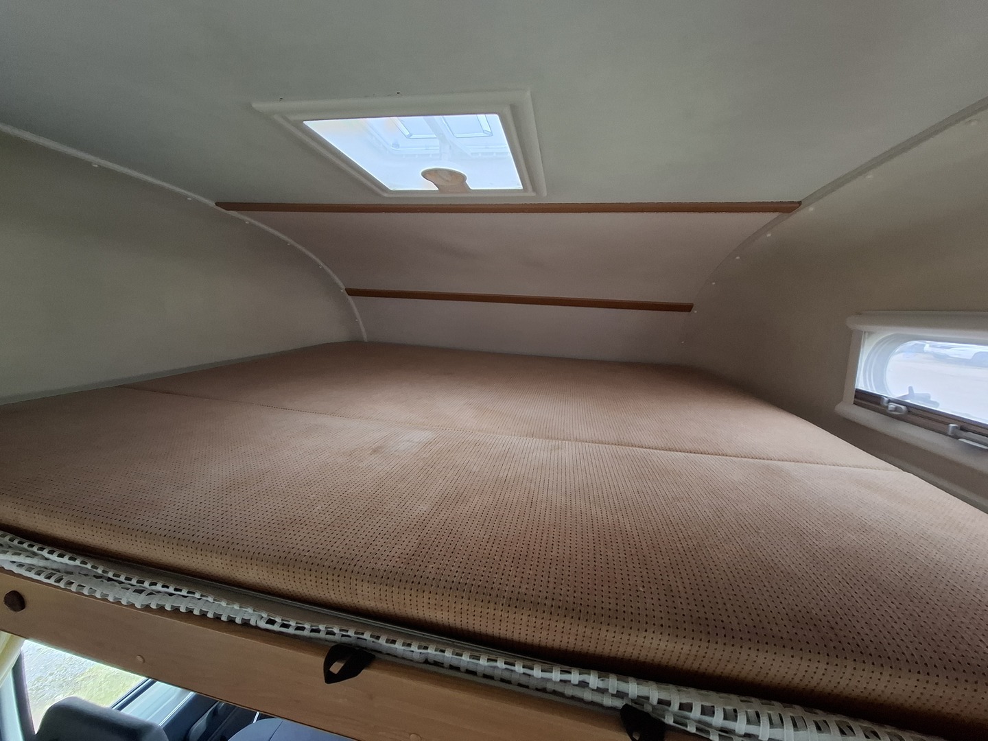 DETHLEFFS Globetrotter Premium Class A 230 2001