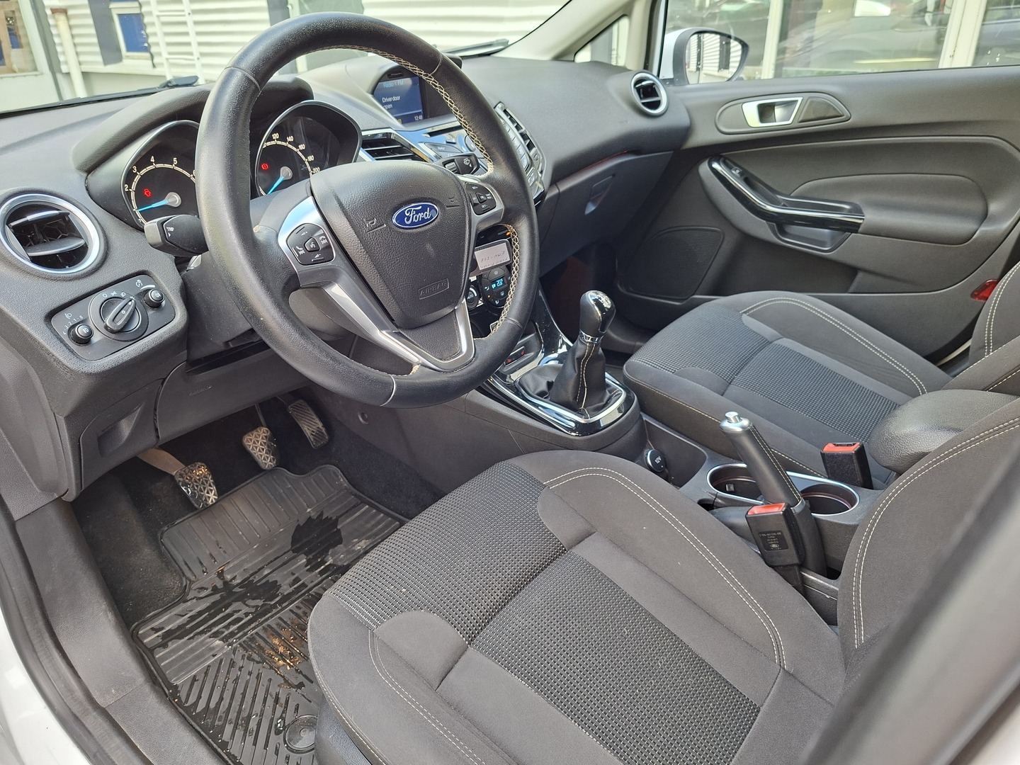 FORD Fiesta 2016