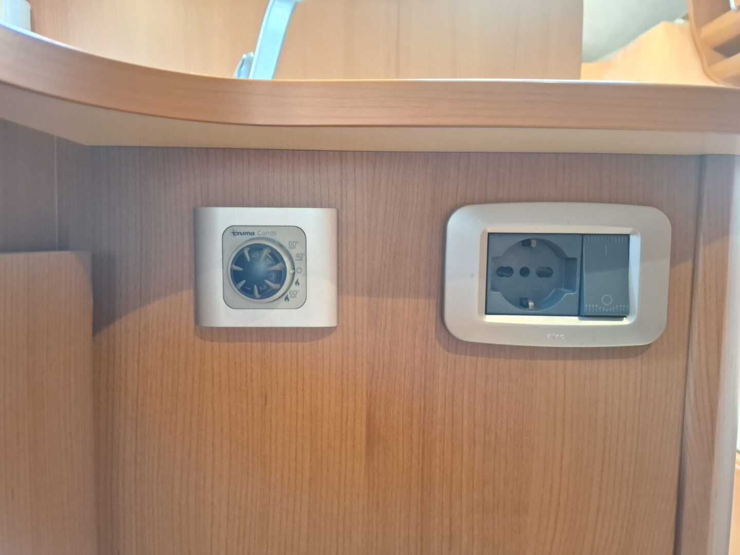 ELNAGH Duke 420 L 2009