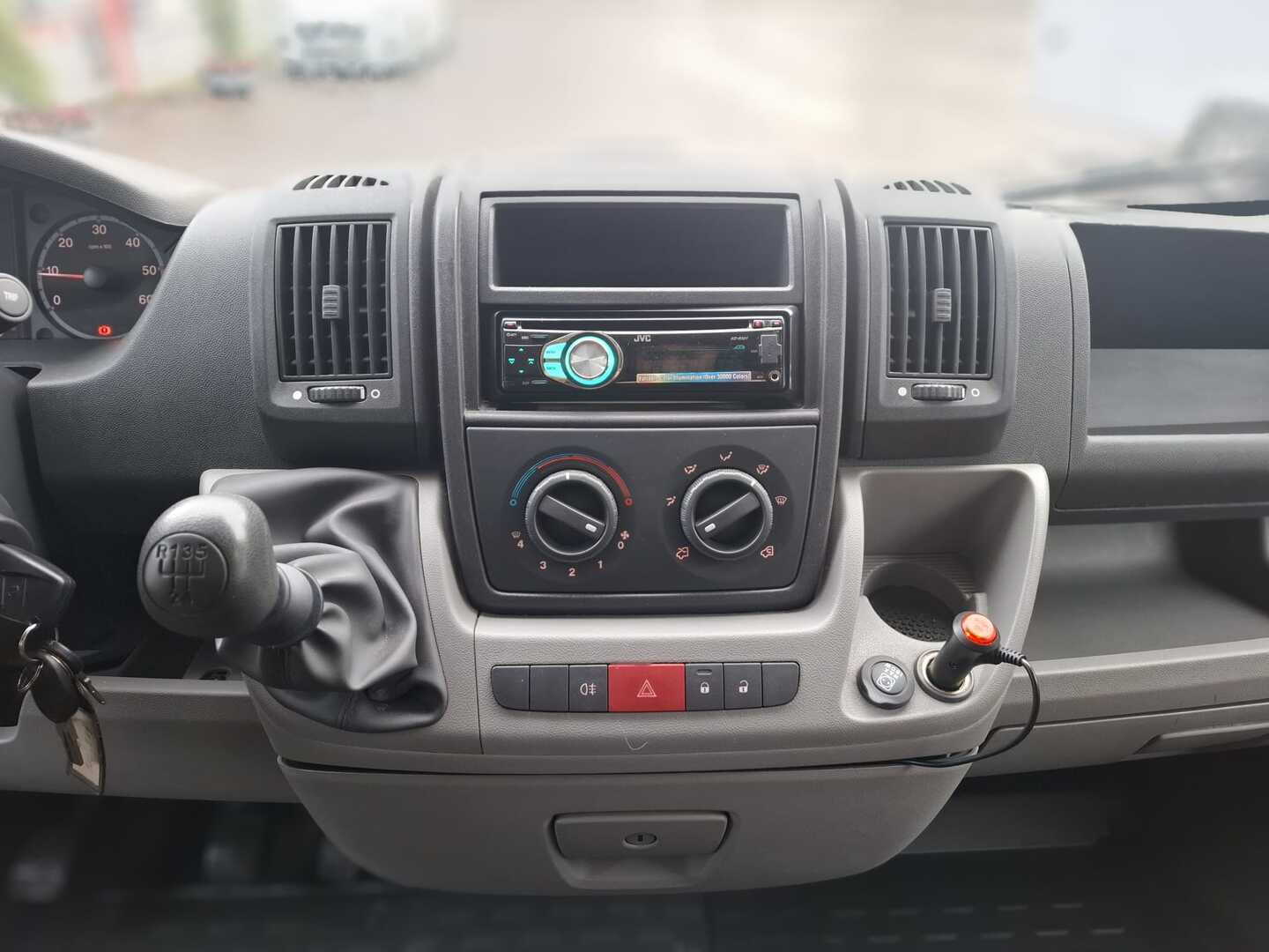 ELNAGH Duke 420 L 2009