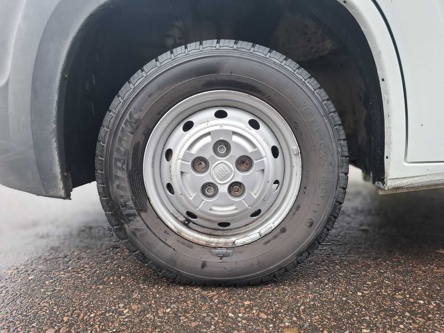 ELNAGH Duke 420 L 2009