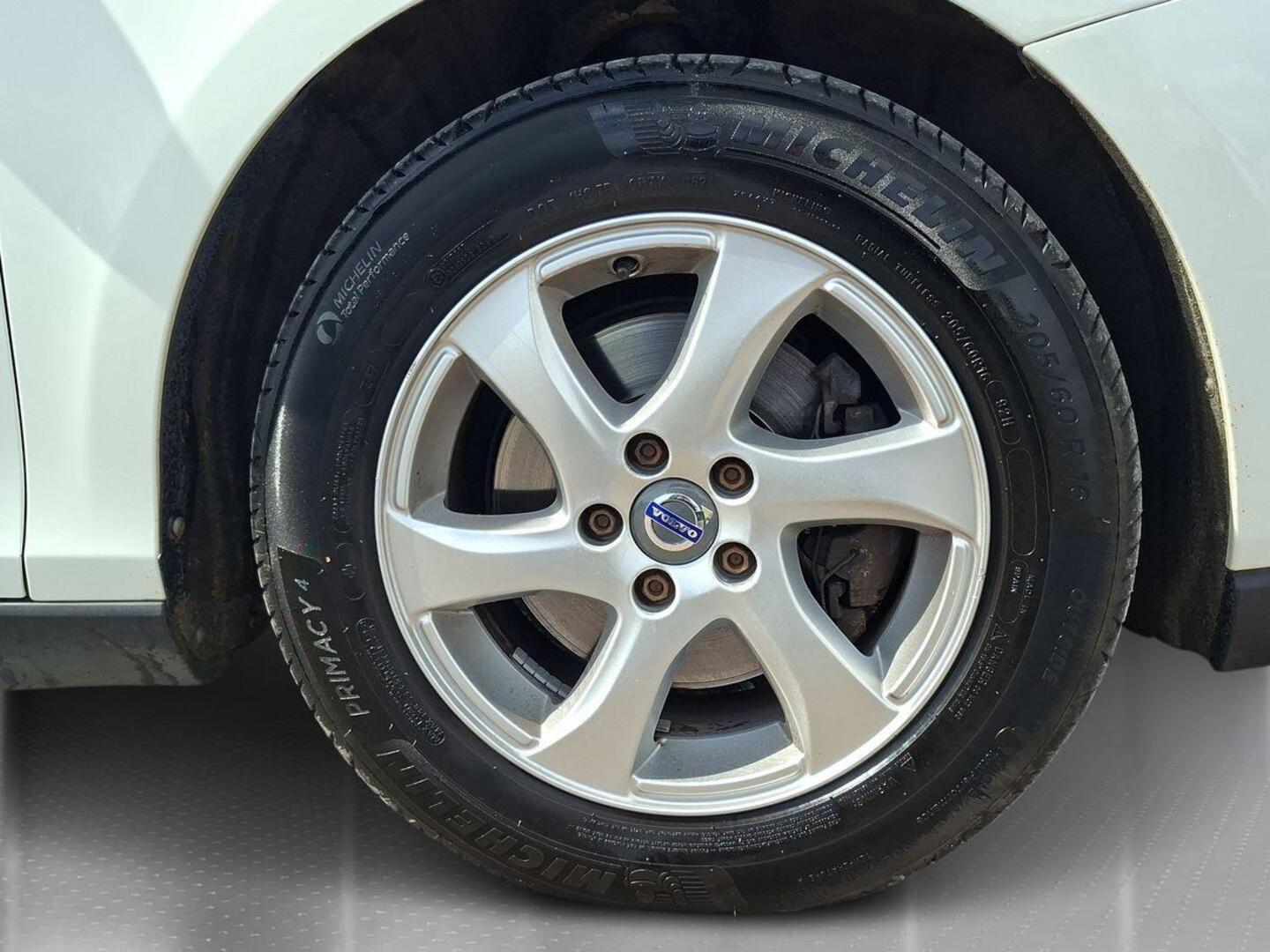 VOLVO V40 Cross Country 2015
