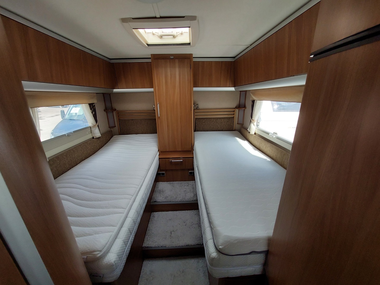 KABE Travel Master 740 LB 2011