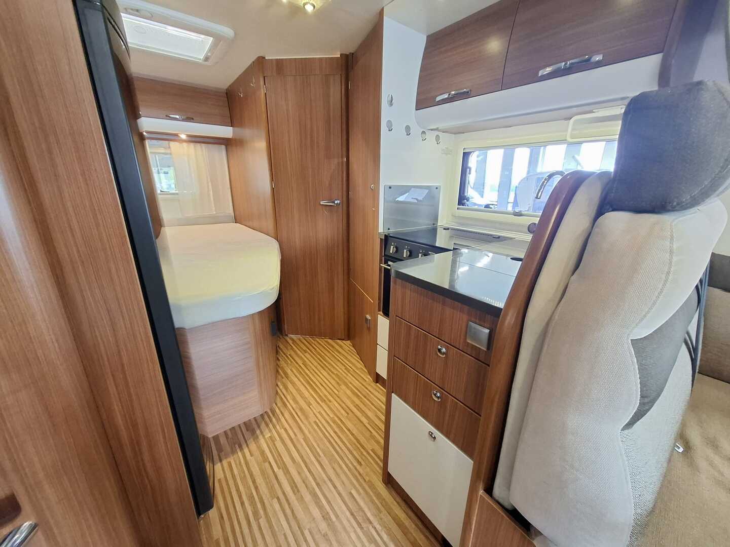 ADRIA Matrix Plus 650 SF 2013