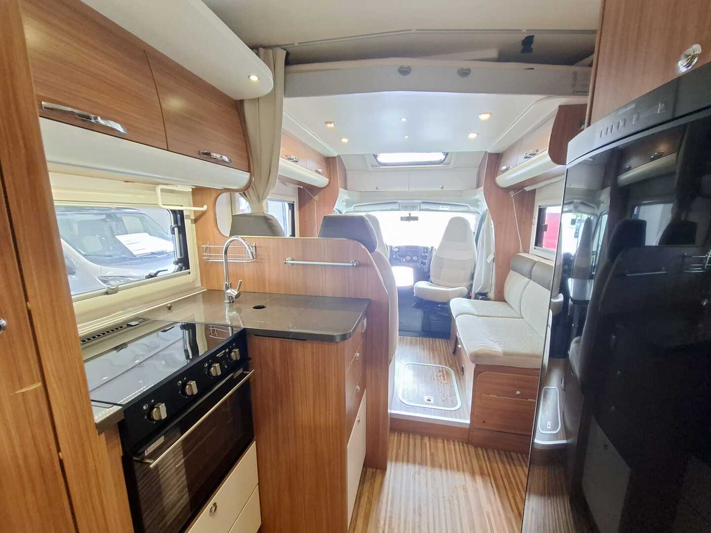 ADRIA Matrix Plus 650 SF 2013