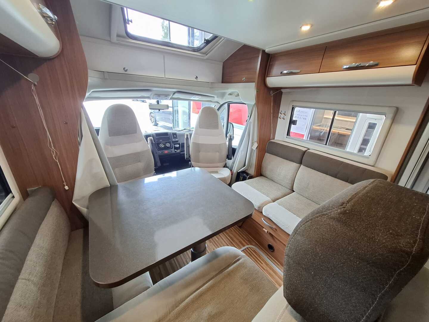 ADRIA Matrix Plus 650 SF 2013
