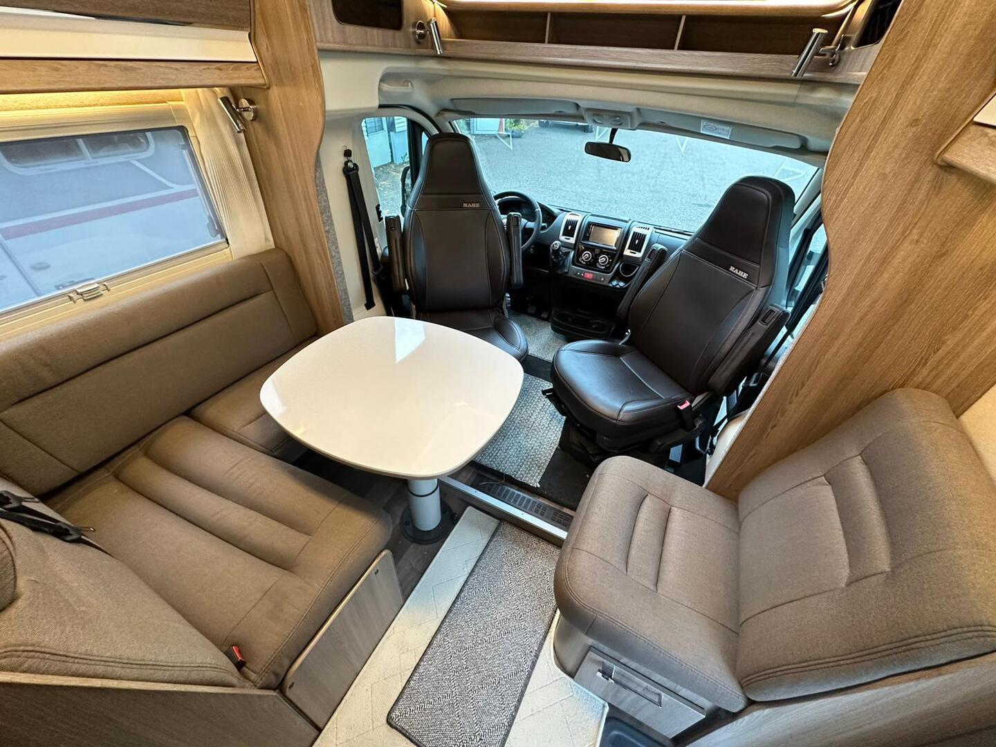 KABE Travel Master Classic 740 LGB 2021