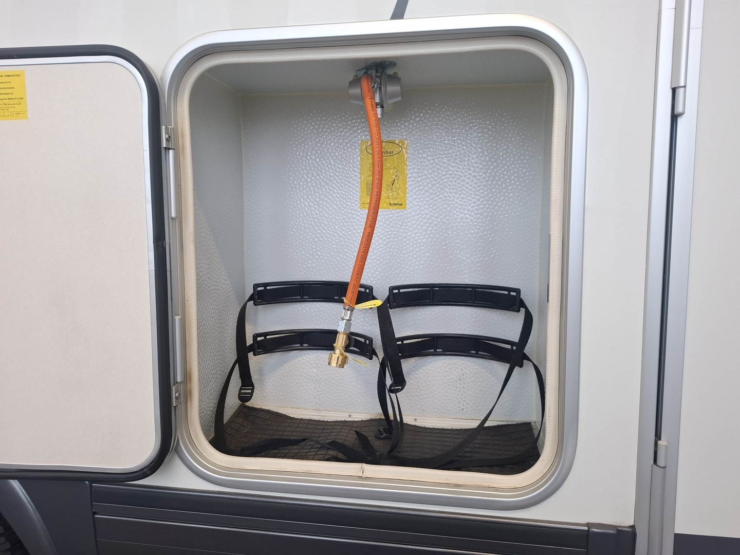 ADRIA Coral Plus 670 SL 2010