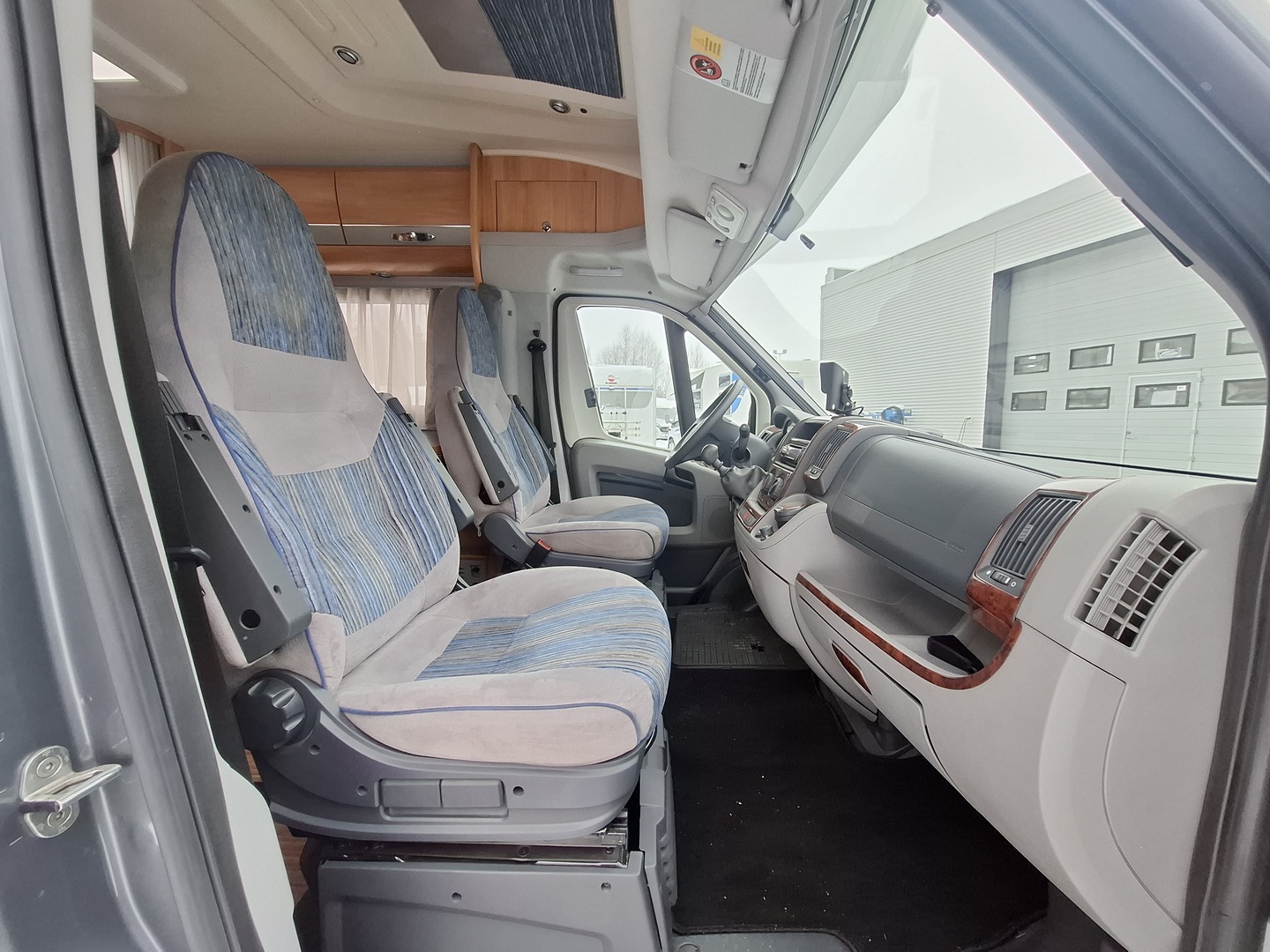 ADRIA Coral Plus 670 SL 2010