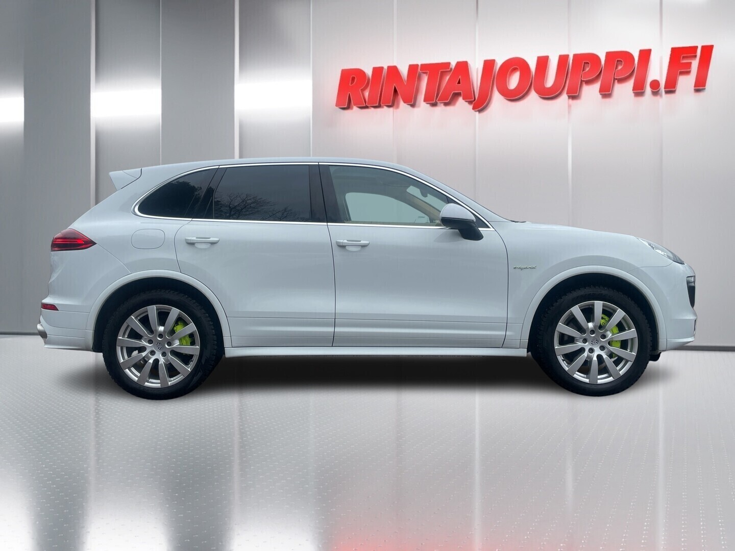 PORSCHE Cayenne 2016