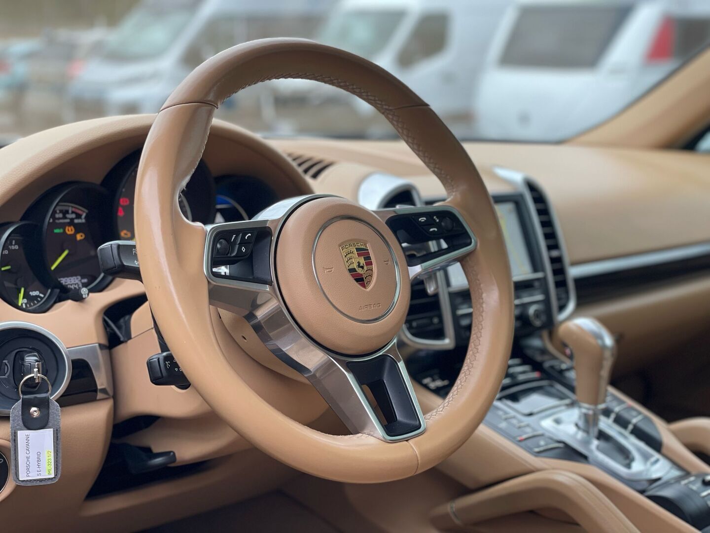PORSCHE Cayenne 2016