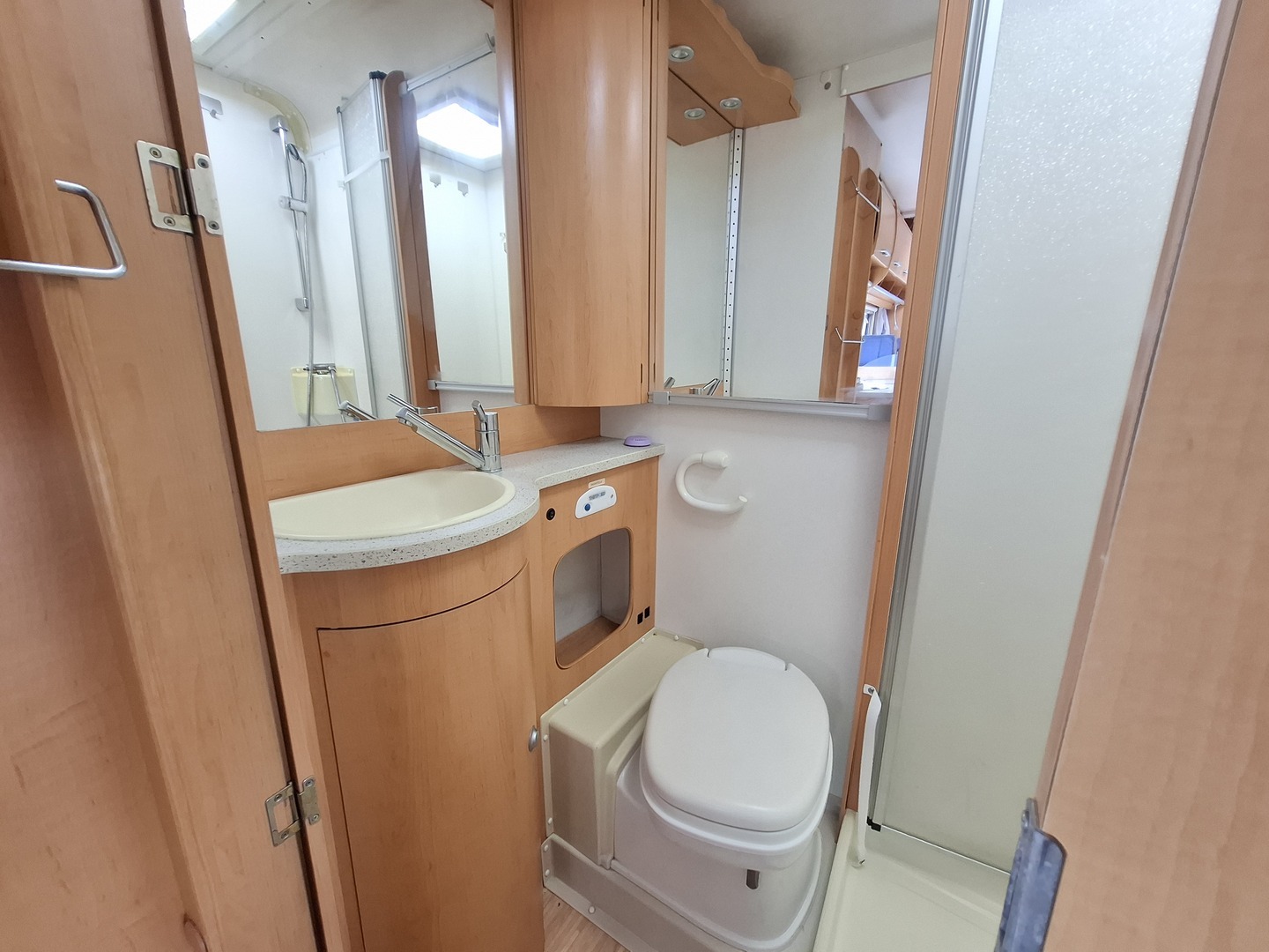 HYMER Camp A 682 CL 18