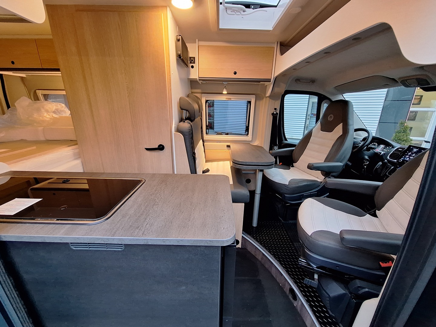 SUNLIGHT Cliff VAN 540 2023