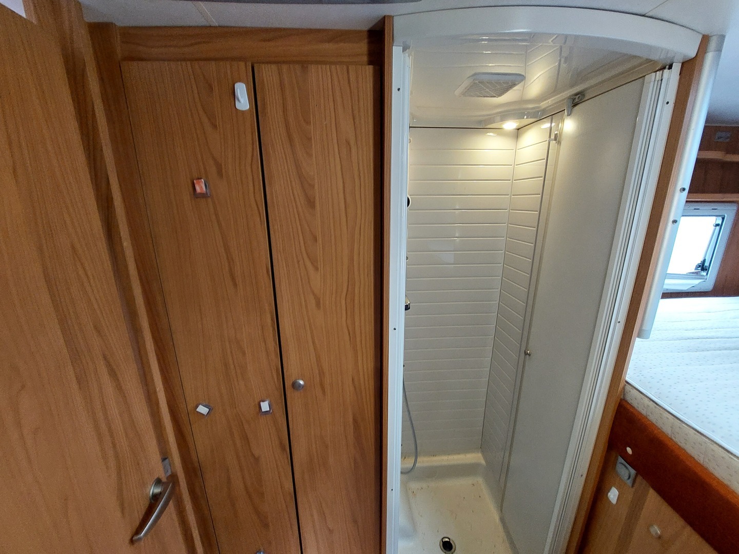 BÜRSTNER Argos A 747 2007