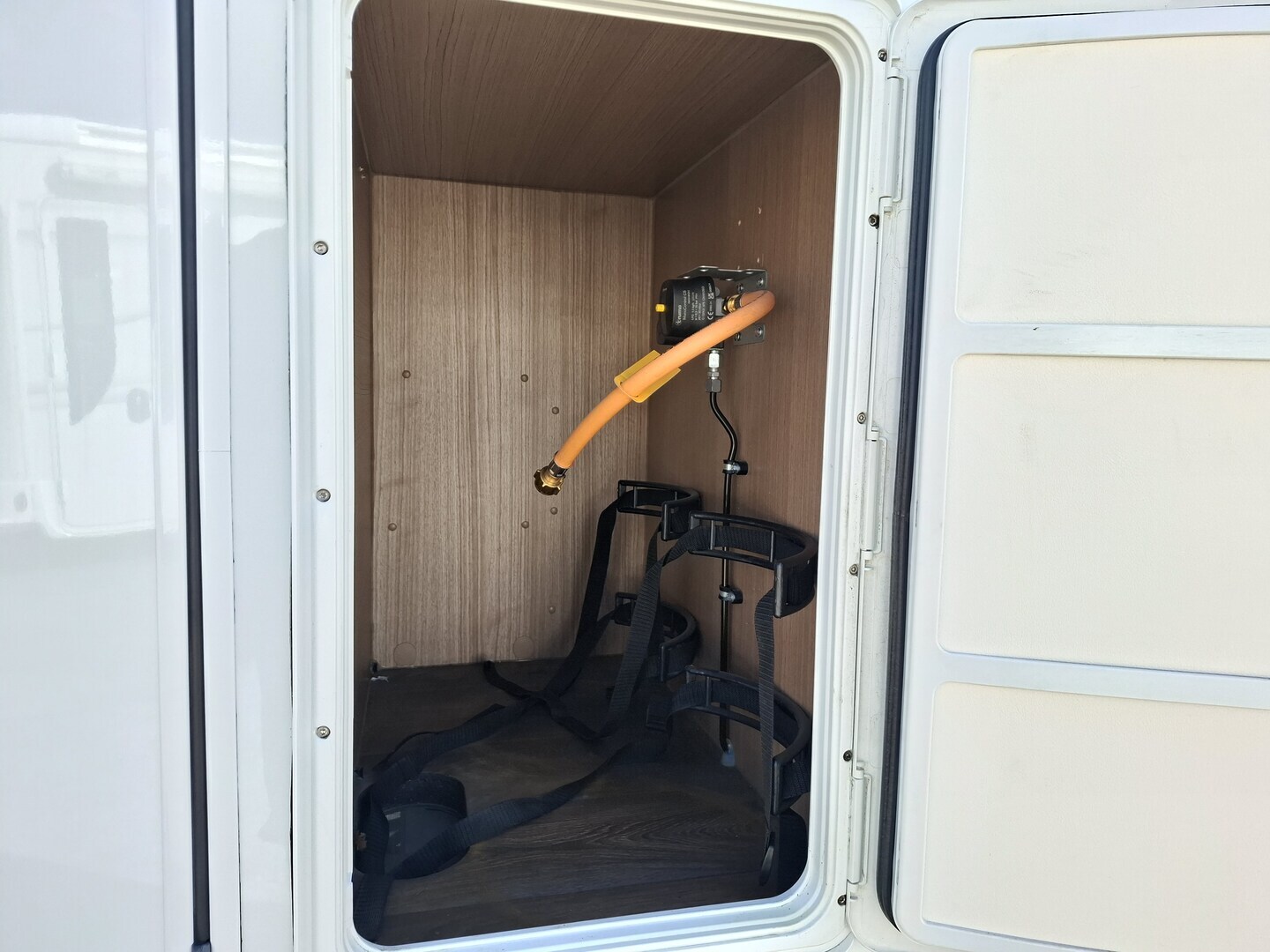 CARADO I 338 Edition 15 2024