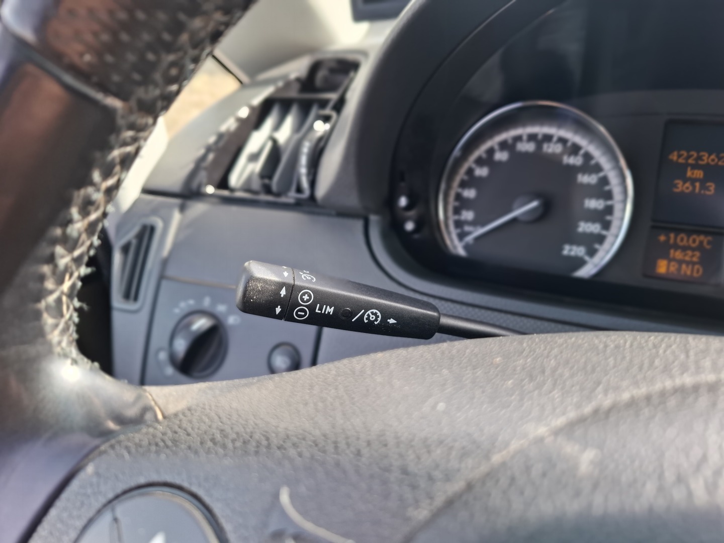 MERCEDES-BENZ Vito 2012