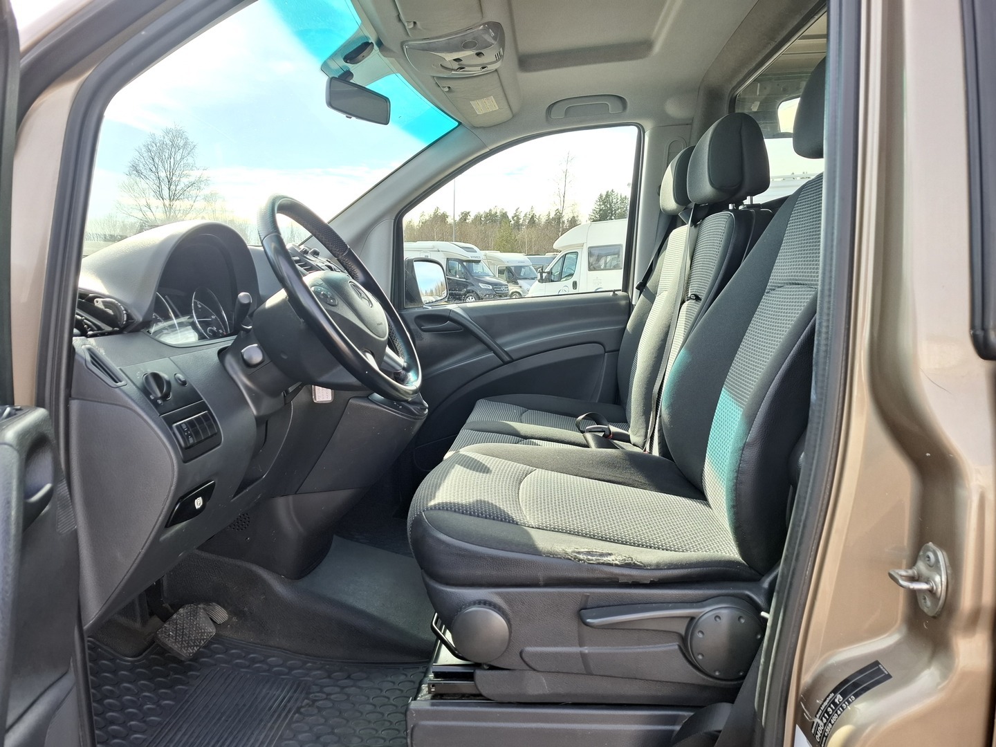 MERCEDES-BENZ Vito 2012