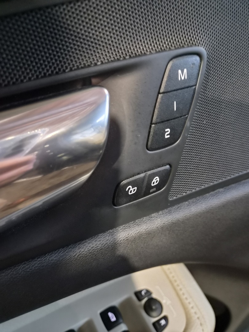 VOLVO XC60 16