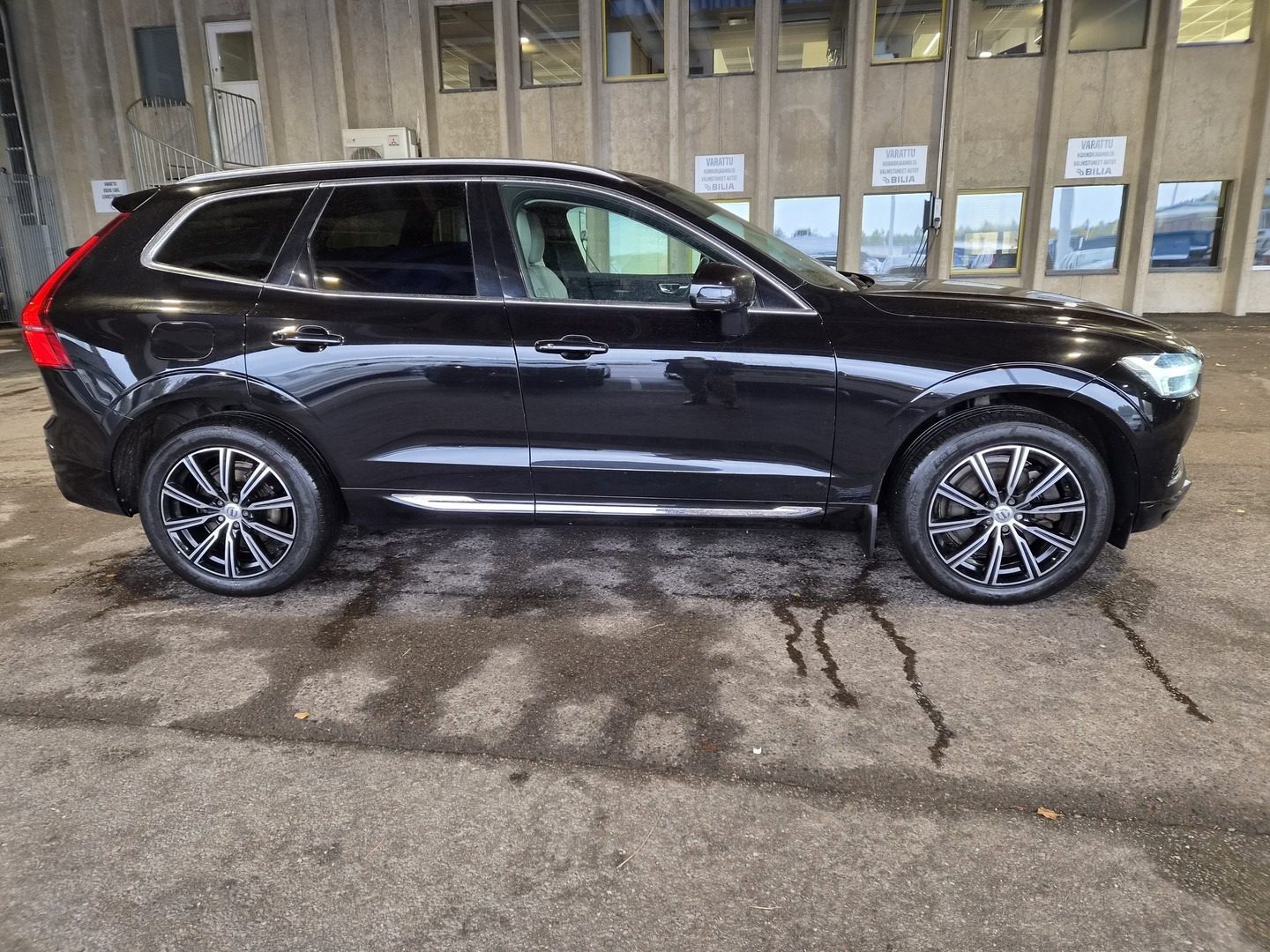 VOLVO XC60 5