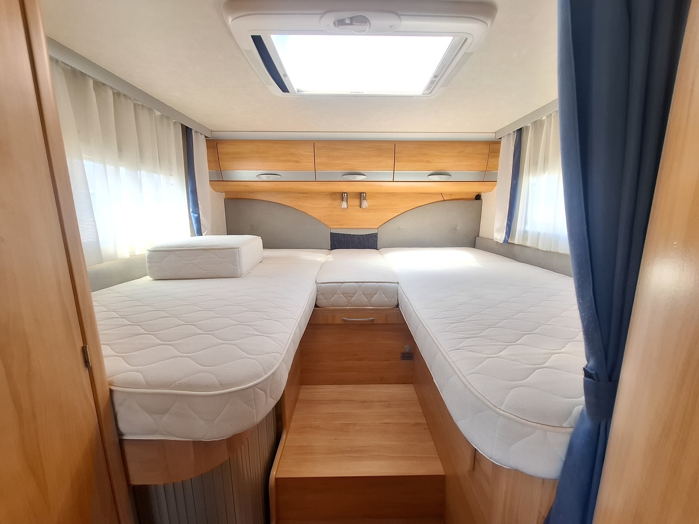 ADRIA Coral Plus 660 SL 2009