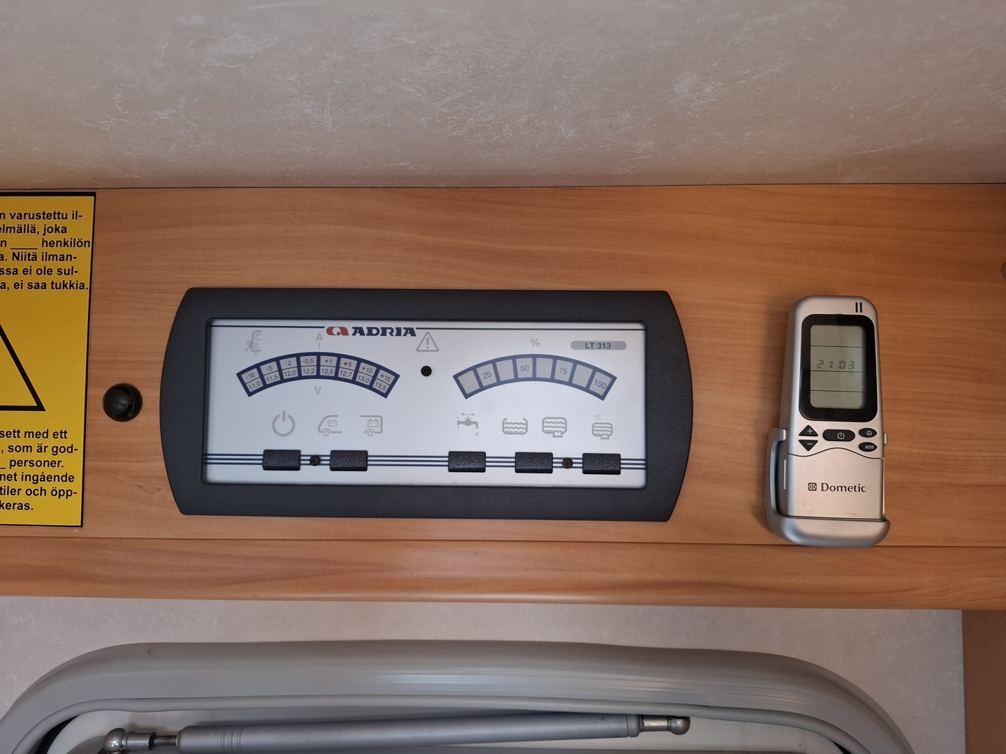 ADRIA Coral Plus 660 SL 2009