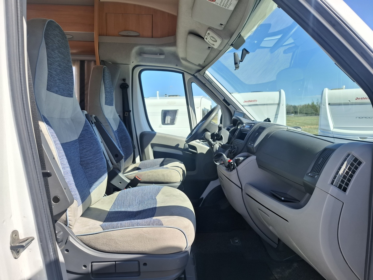 ADRIA Coral Plus 660 SL 2009