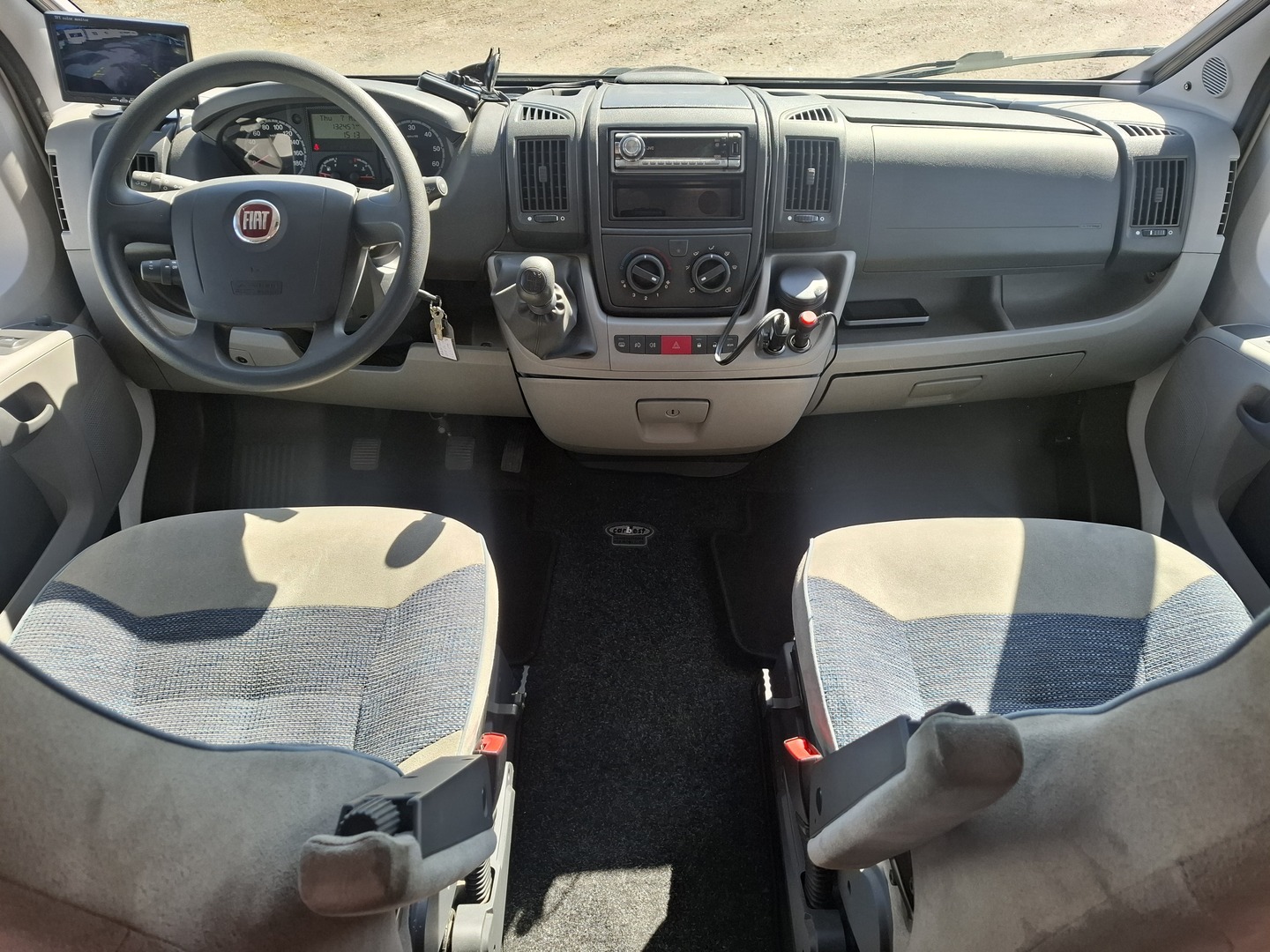 ADRIA Coral Plus 660 SL 2009