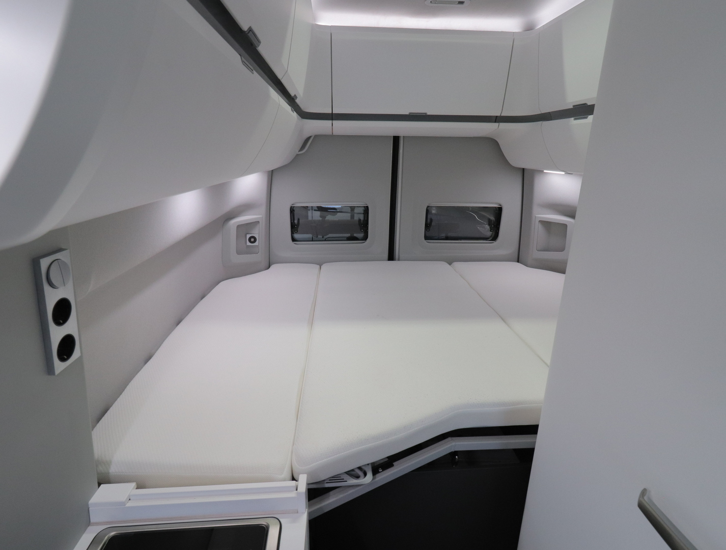 VOLKSWAGEN GRAND CALIFORNIA 600 2023