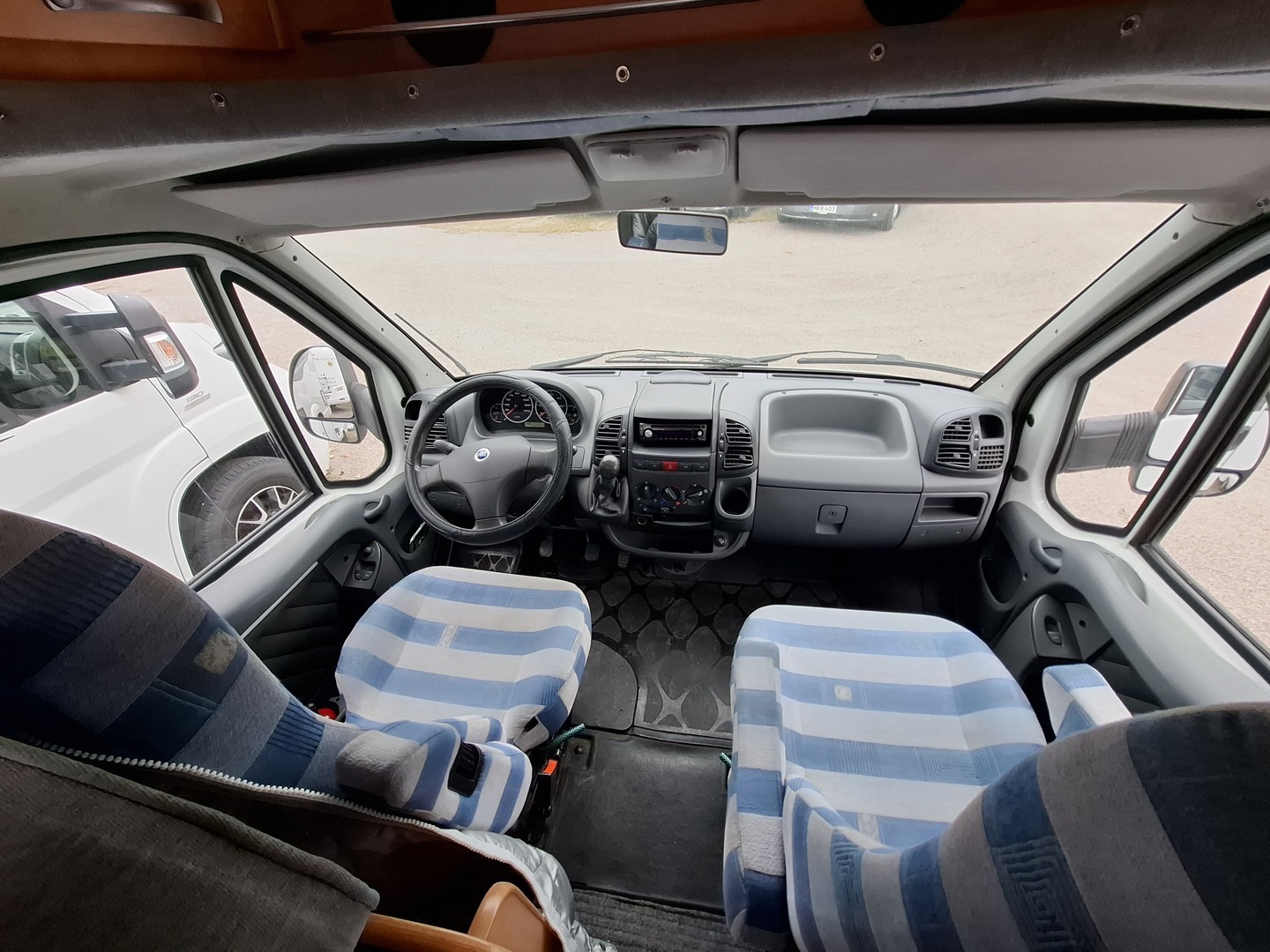 LMC Liberty TI 6000 2005