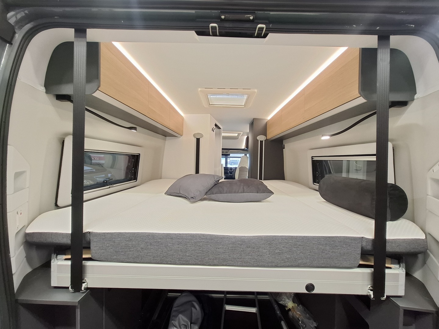 ADRIA TWIN 640 SGX 2025