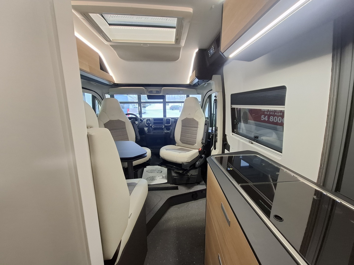 ADRIA TWIN 640 SGX 2025