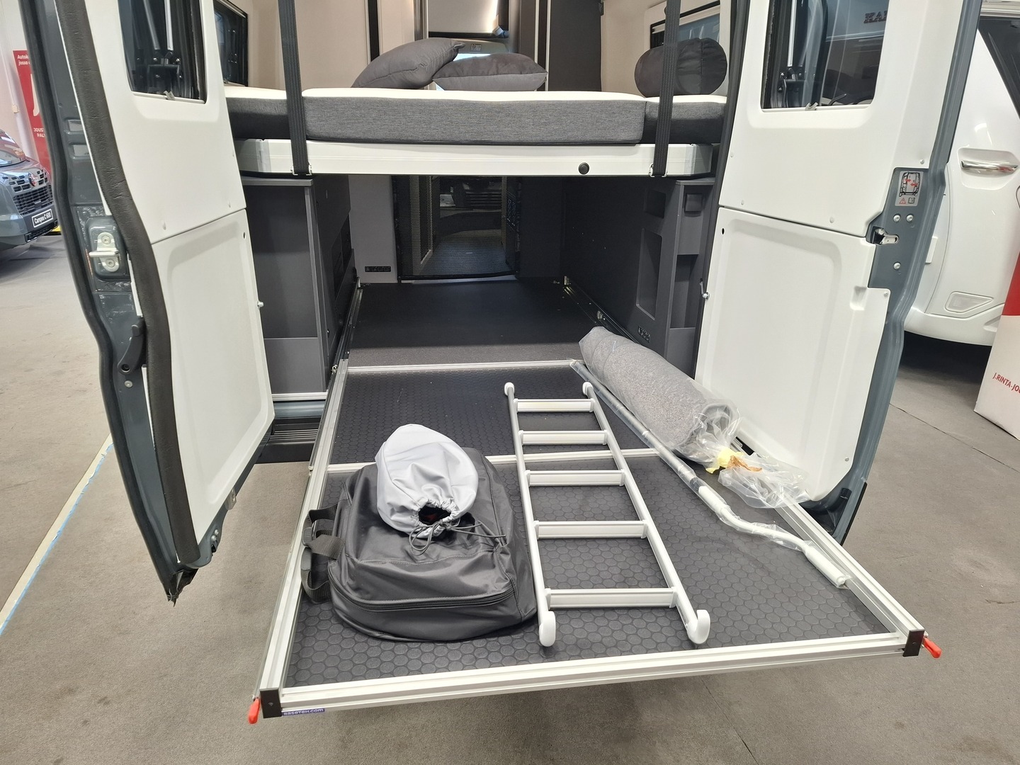 ADRIA TWIN 640 SGX 2025