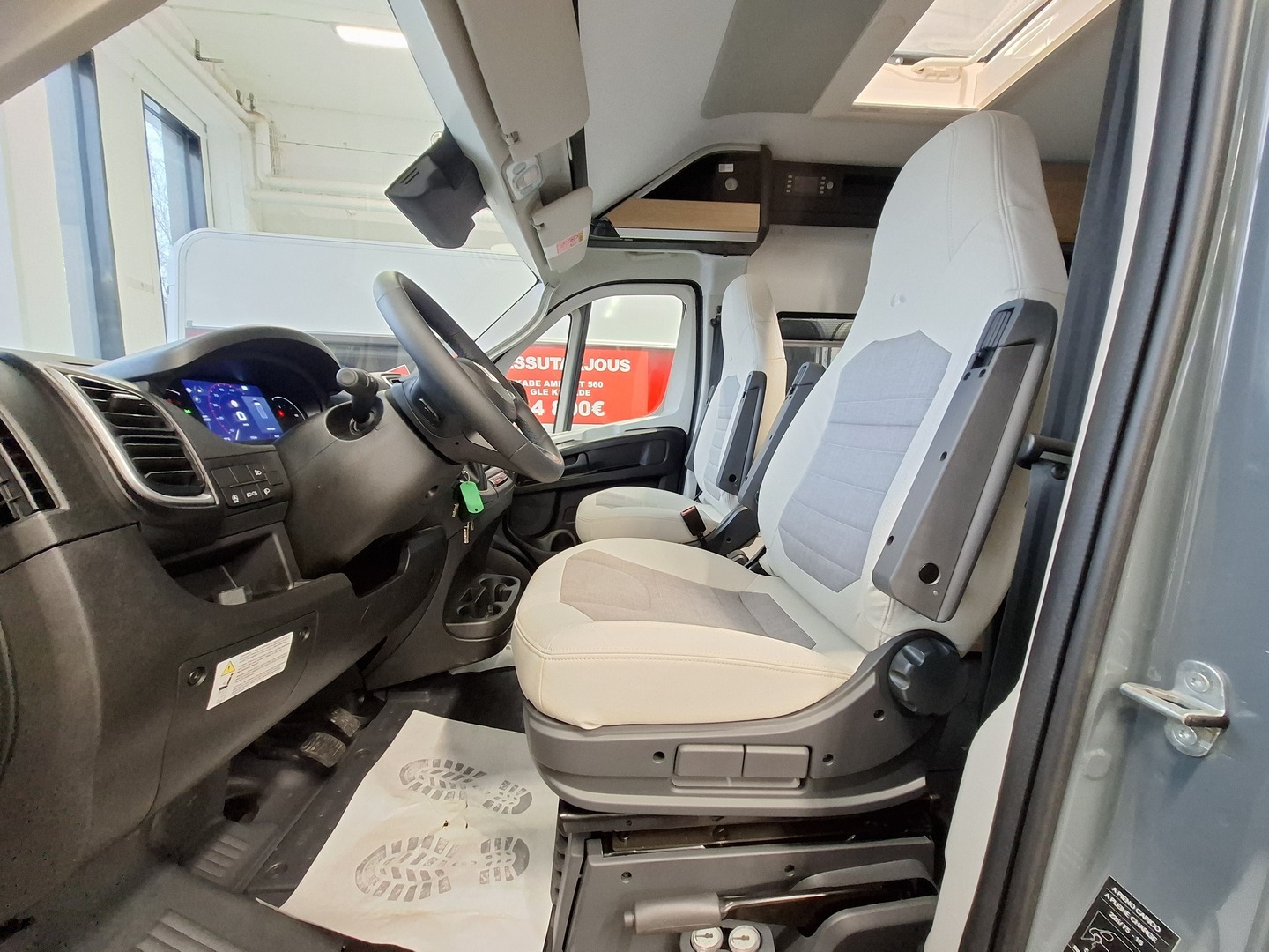 ADRIA TWIN 640 SGX 2025