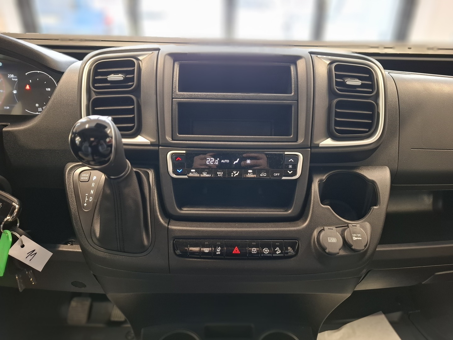 ADRIA TWIN 640 SGX 2025