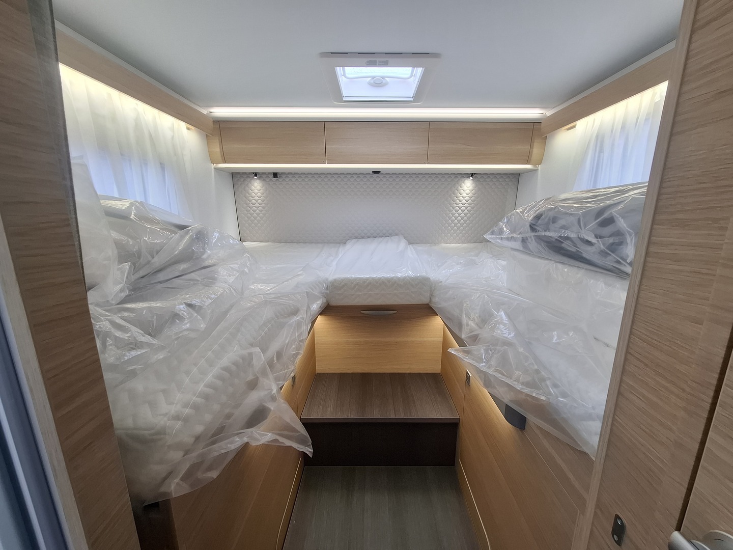 ADRIA Coral 670 DL 60 Years Selection 2026