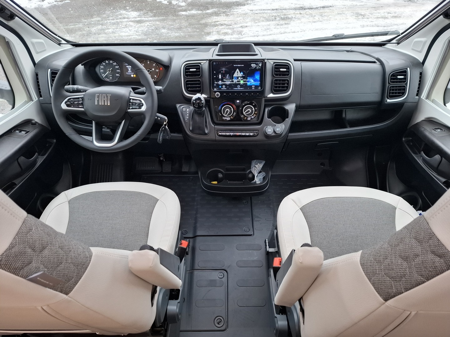 ADRIA Coral 670 DL 60 Years Selection 2026