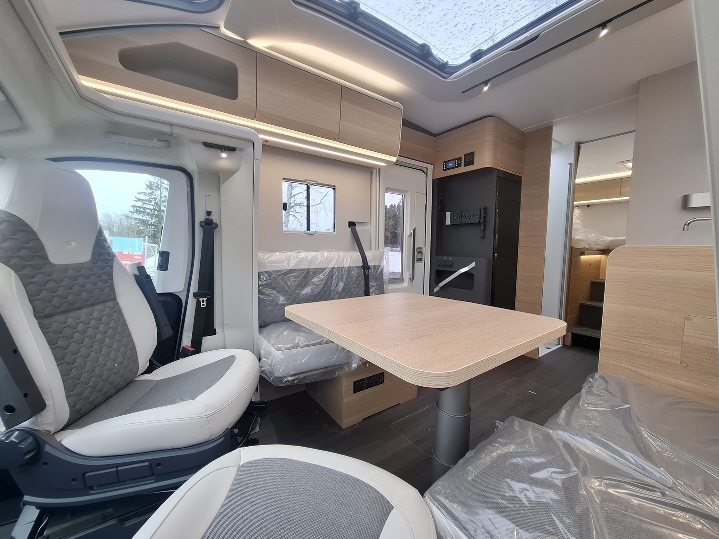 ADRIA Coral 670 DL 60 Years Selection 2026
