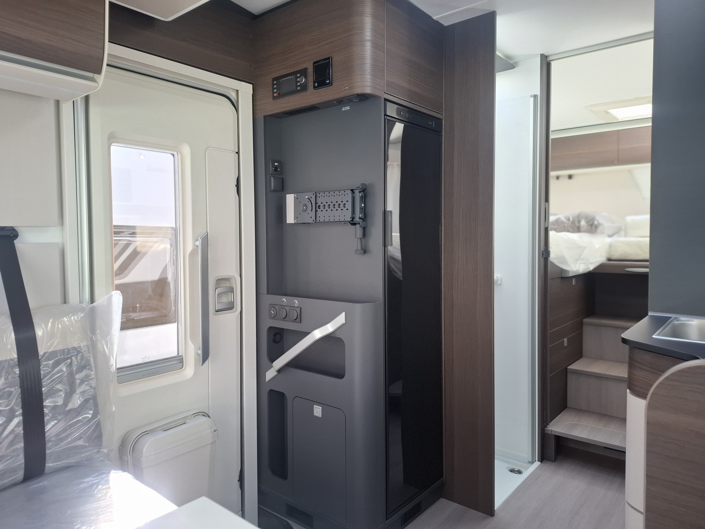 ADRIA MATRIX SUPREME 670 DL 2026