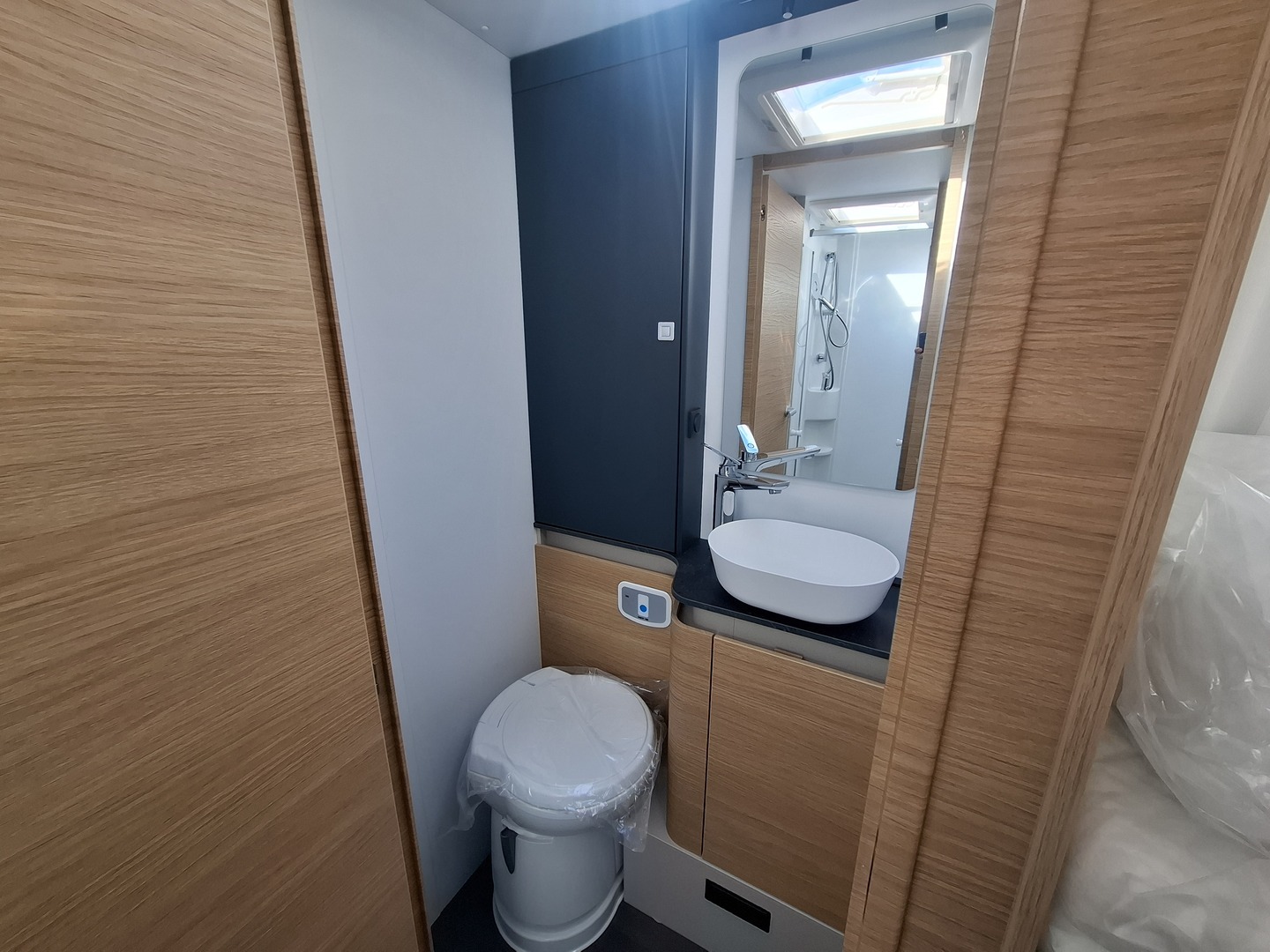 ADRIA Matrix 670 SL 60 Years Selection 2026