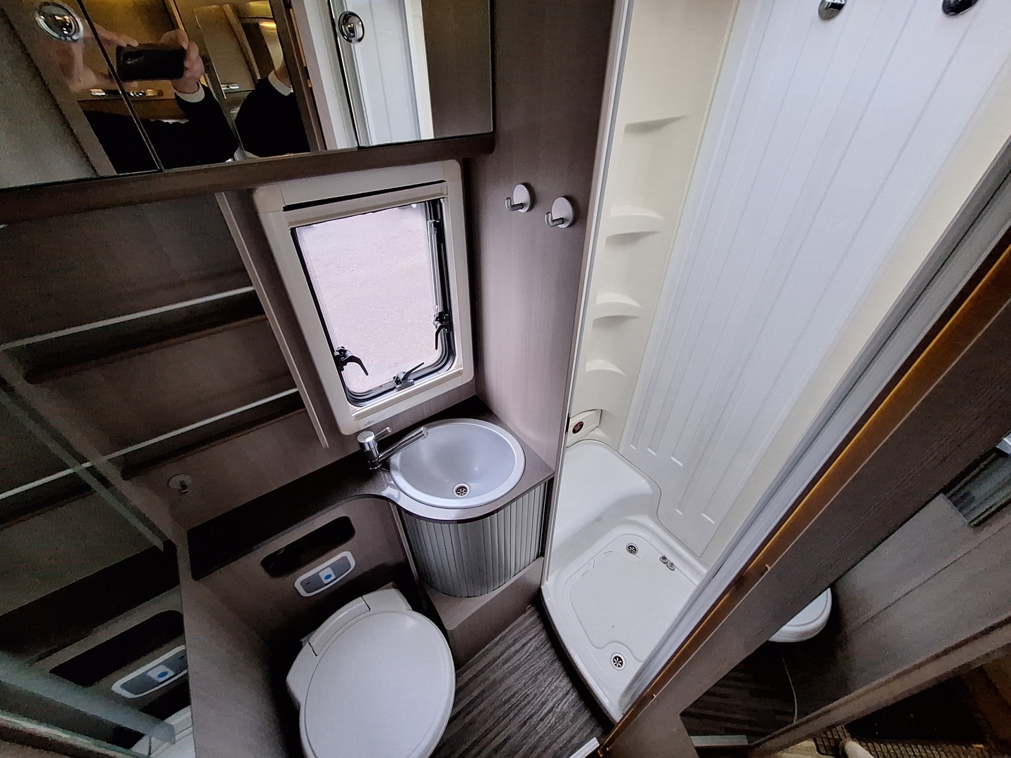 ADRIA MATRIX SUPREME 677 SC 2012