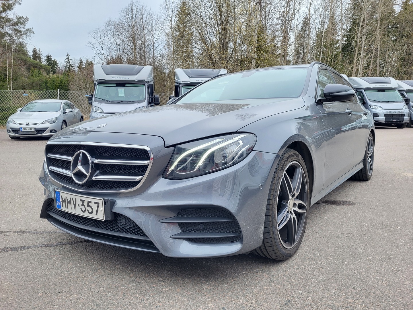MERCEDES-BENZ E 2017