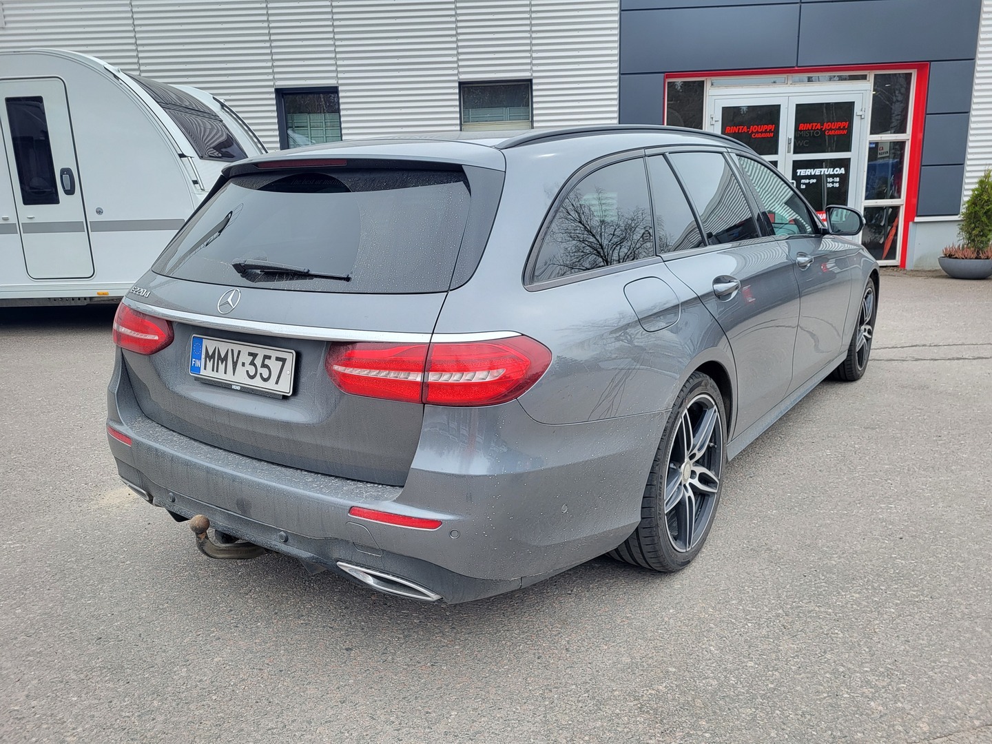 MERCEDES-BENZ E 2017