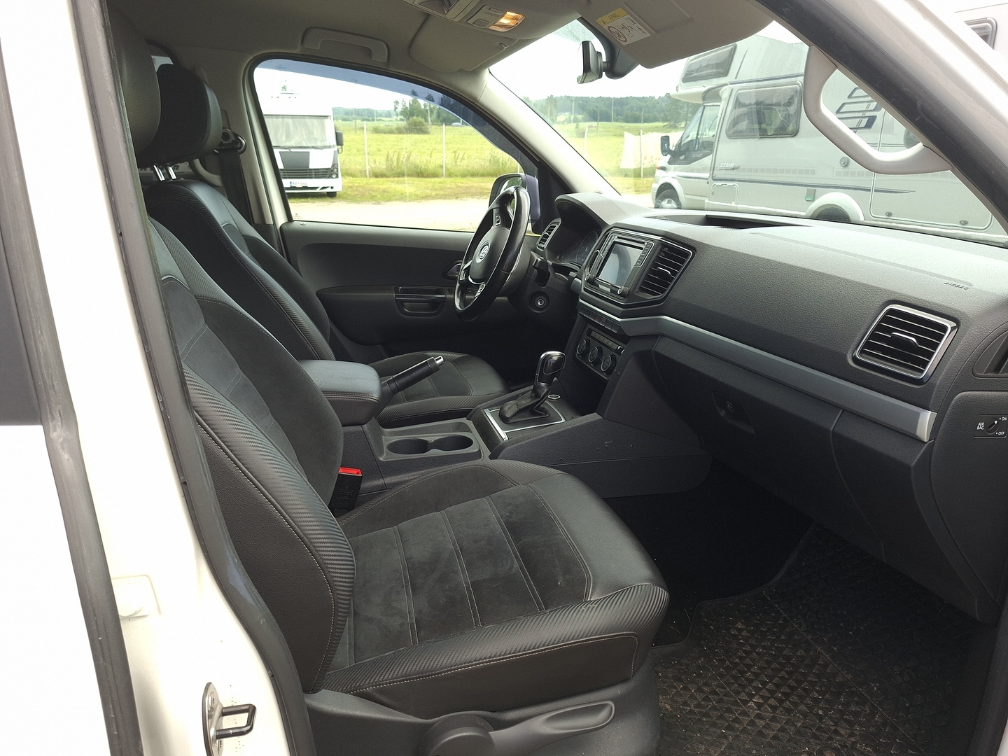 VOLKSWAGEN Amarok 2018