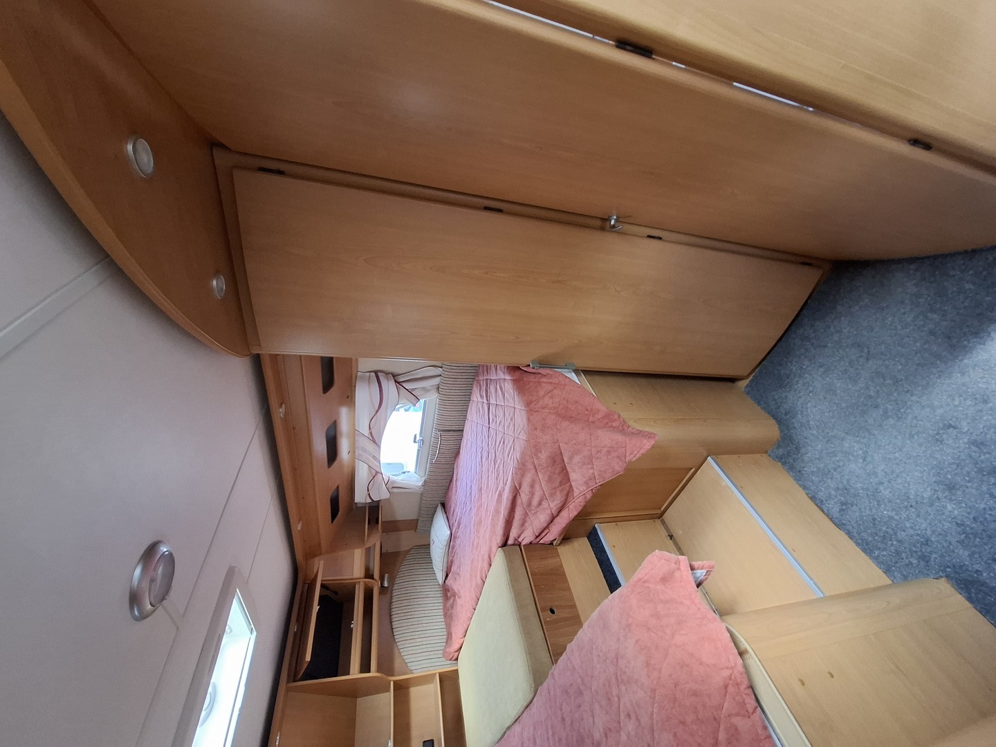 KABE Travel Master 750 WG 2007