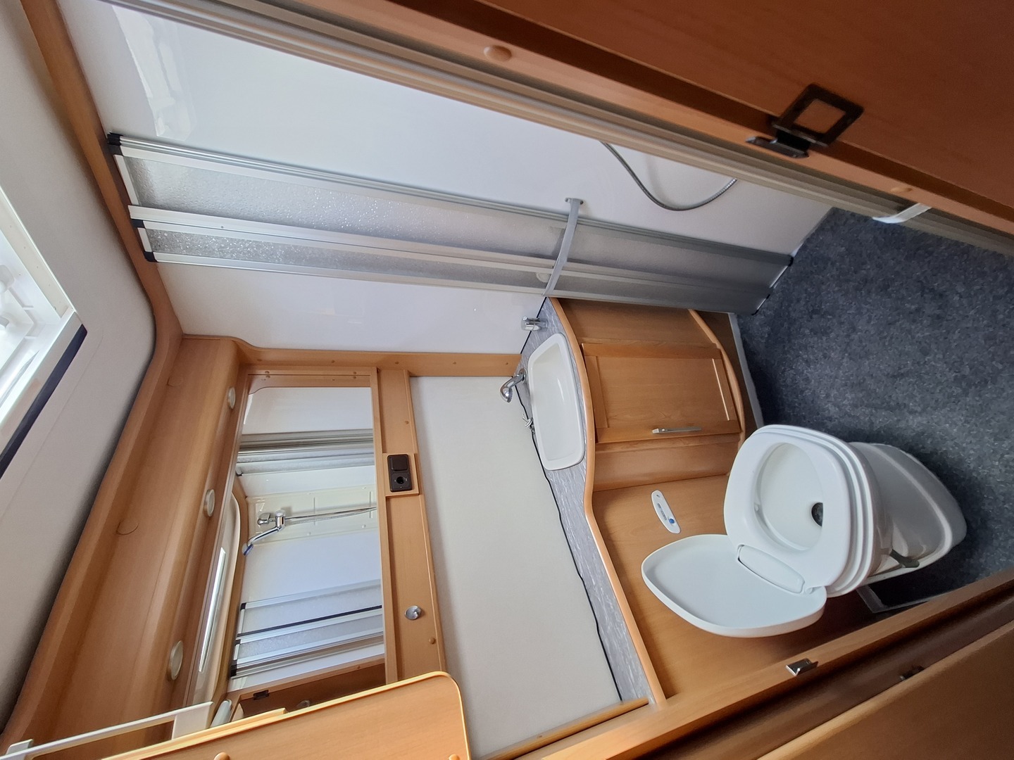 KABE Travel Master 750 WG 2007