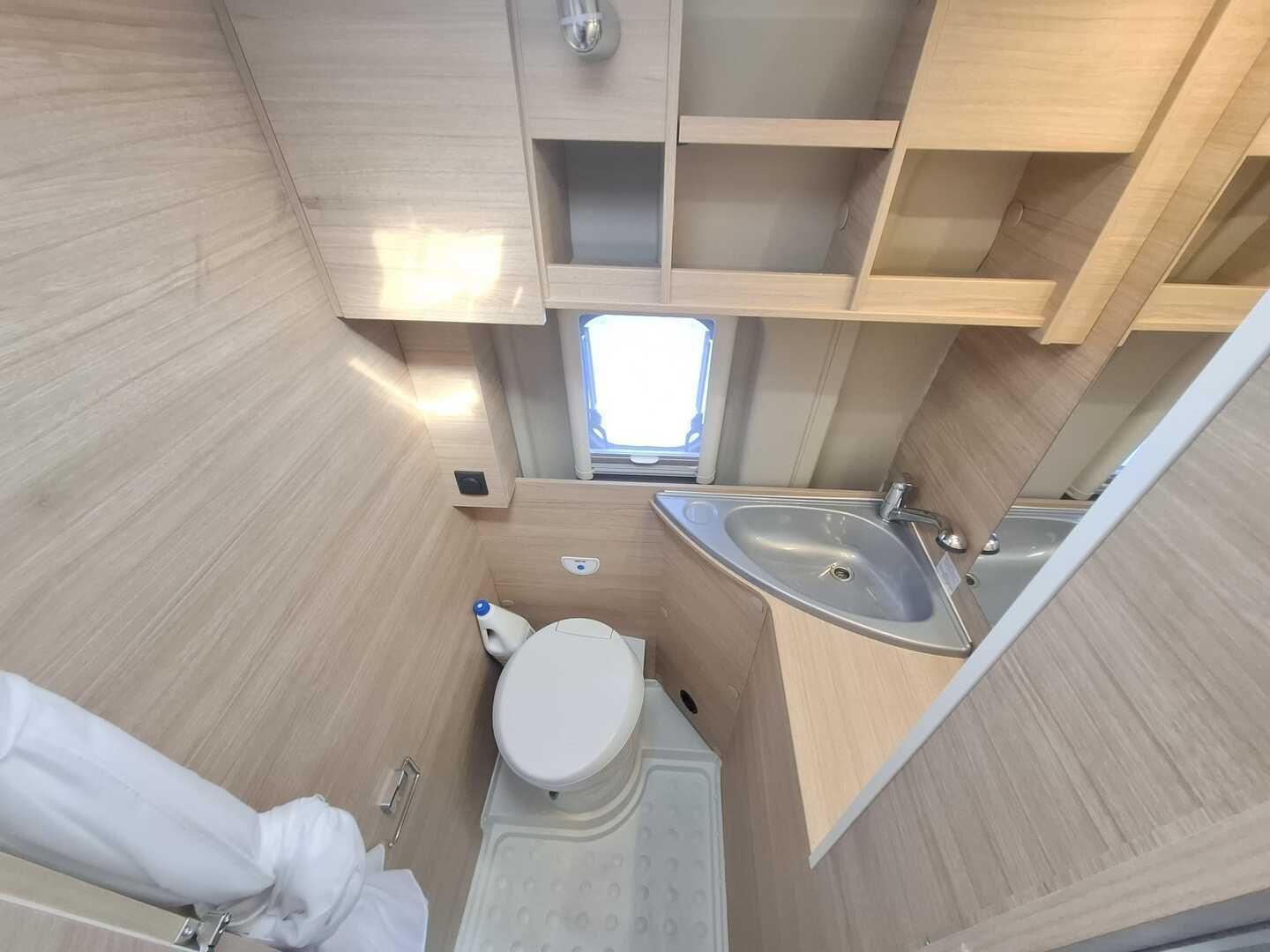 PÖSSL RoadCar VAN R 600 2020